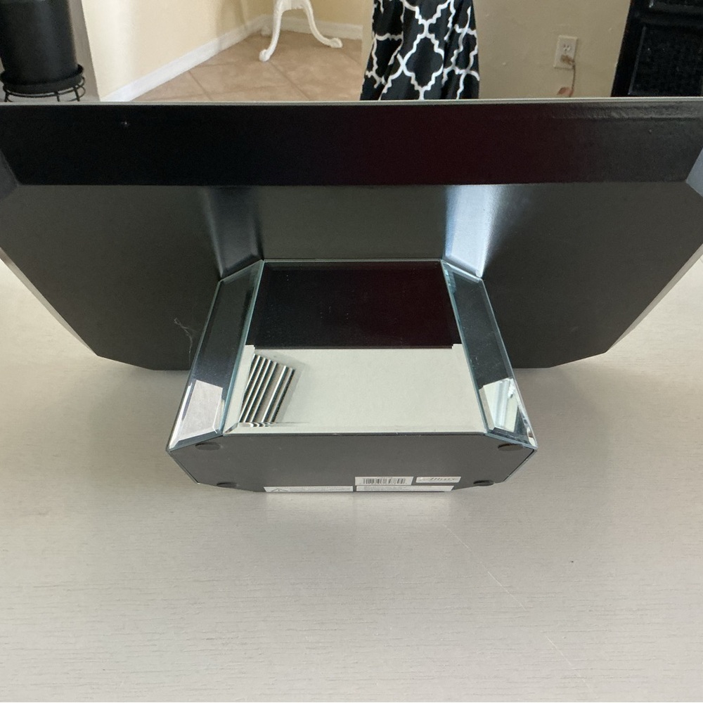 Allure Octagonal Mirror Tray - Picture 4 of 6